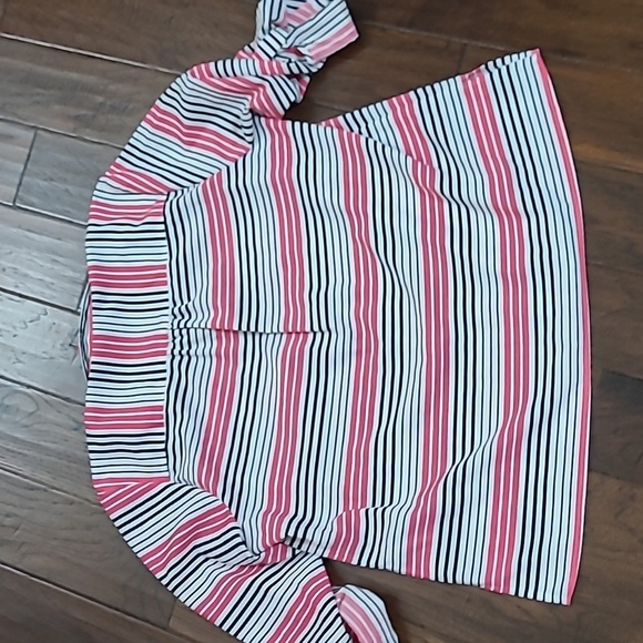 Notations Pink, Black & White Striped V-neck Button-up Blouse size 3X - Picture 2 of 6